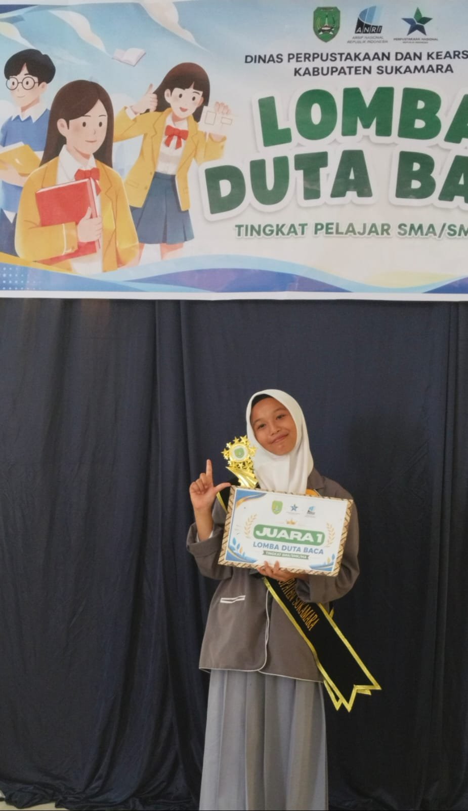 JUARA 1 DUTA BACA TINGKAT PELAJAR SMA/SMK/MA